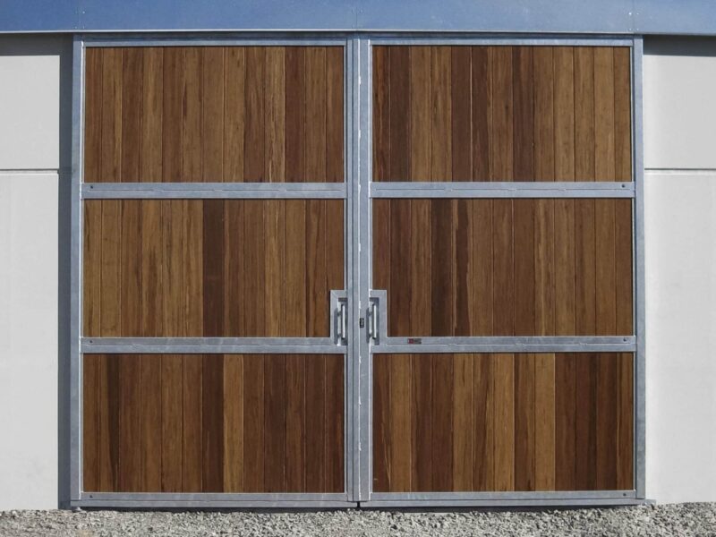 Porte d'écurie coulissante