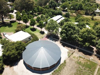 Rond de long circulaire couvert pour chevaux