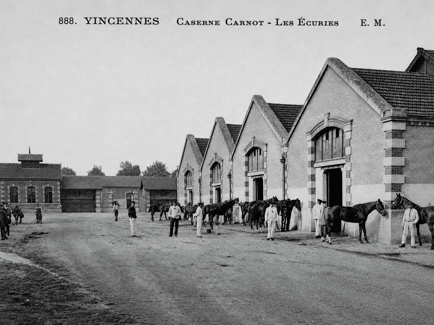 Anciennes écuries de la Garde républicaine